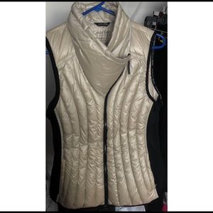 Calvin Klein Vest SIZE MEDIUM